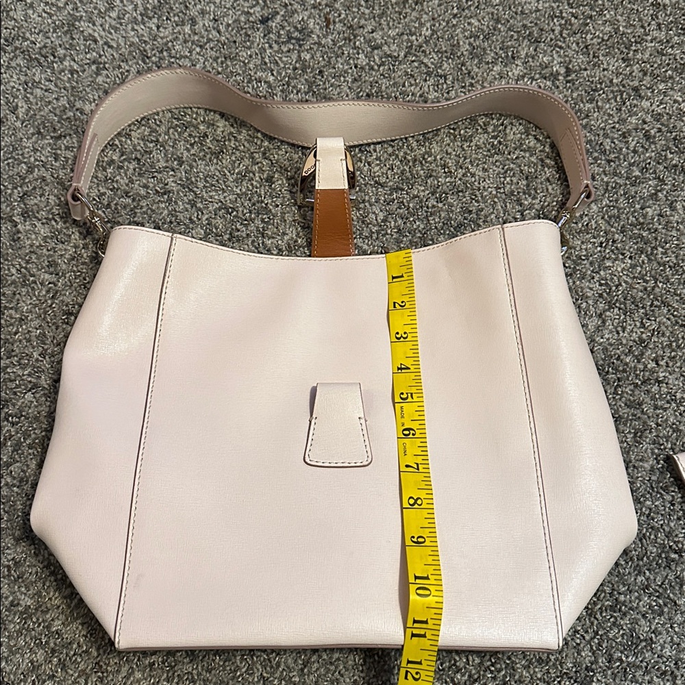 Dooney & Bourke Saffiano Leather bag & Wristlet in Blush Ashby One spot in photo - Picture 12 of 13